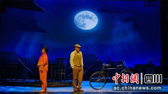 曲藝劇《桃李春風(fēng)一壺酒》。(四川省曲藝研究院 供圖) 曲藝劇《桃李春風(fēng)一壺酒》。(四川省曲藝研究院 供圖)
