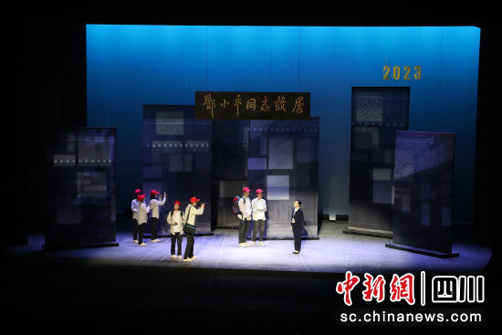 演出現(xiàn)場(chǎng)。張璽 攝 演出現(xiàn)場(chǎng)。張璽 攝