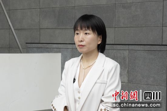 極米科技副總裁郭雪晴介紹企業的發展。極米公司 供圖 極米科技副總裁郭雪晴介紹企業的發展。極米公司 供圖