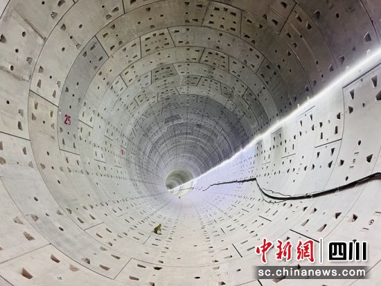 成都軌道交通17號線二期工程成型隧道。成都軌道集團供圖 成都軌道交通17號線二期工程成型隧道。成都軌道集團供圖