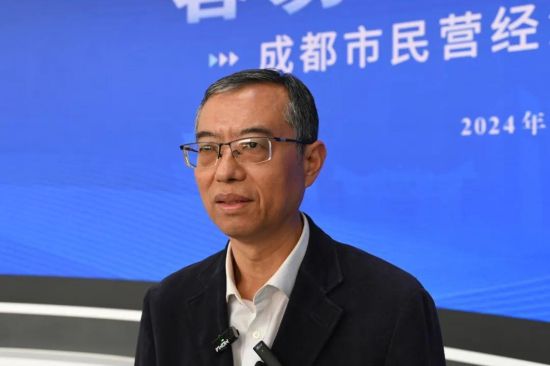 成都彩虹電器(集團)股份有限公司董事長黃朝萬 成都彩虹電器(集團)股份有限公司董事長黃朝萬