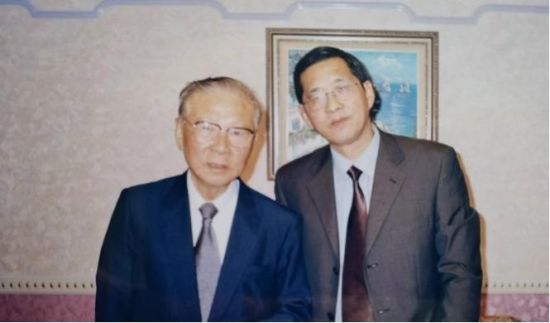 2022.11曾祥煒拜訪了前輩許立農(nóng)上將 2022.11曾祥煒拜訪了前輩許立農(nóng)上將