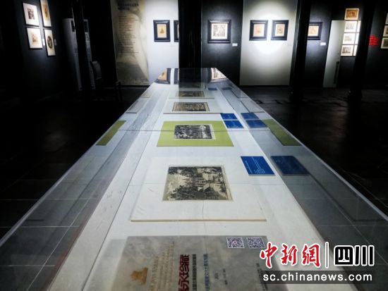 古典銅版畫作品收藏展現場。陳靜 攝 古典銅版畫作品收藏展現場。陳靜 攝