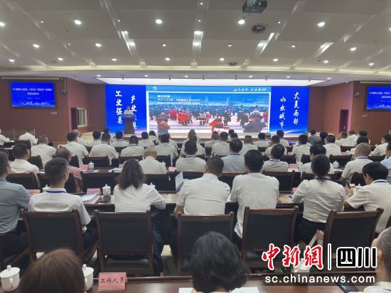 活動(dòng)現(xiàn)場(chǎng)。朱胤委 攝 活動(dòng)現(xiàn)場(chǎng)。朱胤委 攝
