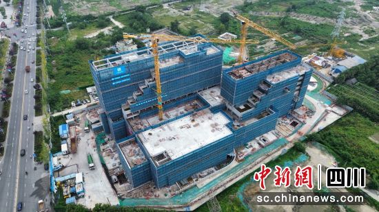 建設中的影視主題酒店。郫都區融媒體中心供圖 建設中的影視主題酒店。郫都區融媒體中心供圖