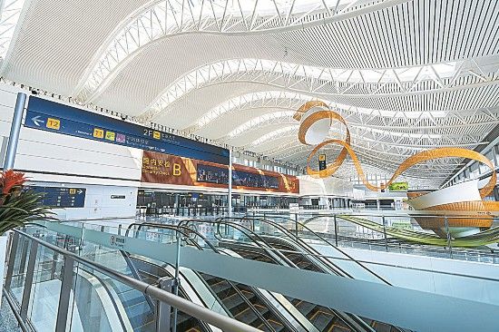 提質(zhì)改造后的成都雙流國(guó)際機(jī)場(chǎng)T1航站樓。 提質(zhì)改造后的成都雙流國(guó)際機(jī)場(chǎng)T1航站樓。